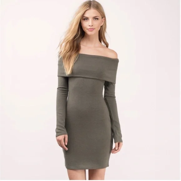 TOBI Off the Shoulder Bodycon Sweater Knit Dress - Picture 2 of 10